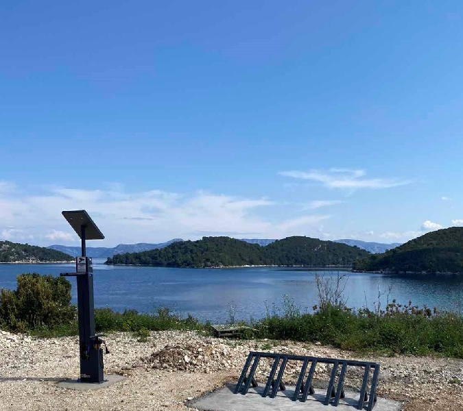 Turistička zajednica općine Mljet postavila je 2 nove servisne stanice za popravak bicikala  Qben
